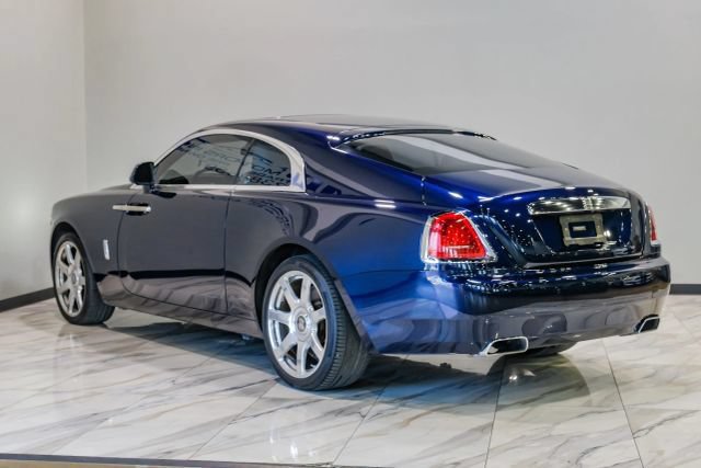 Used 2017 Rolls-Royce Wraith RWD image 14