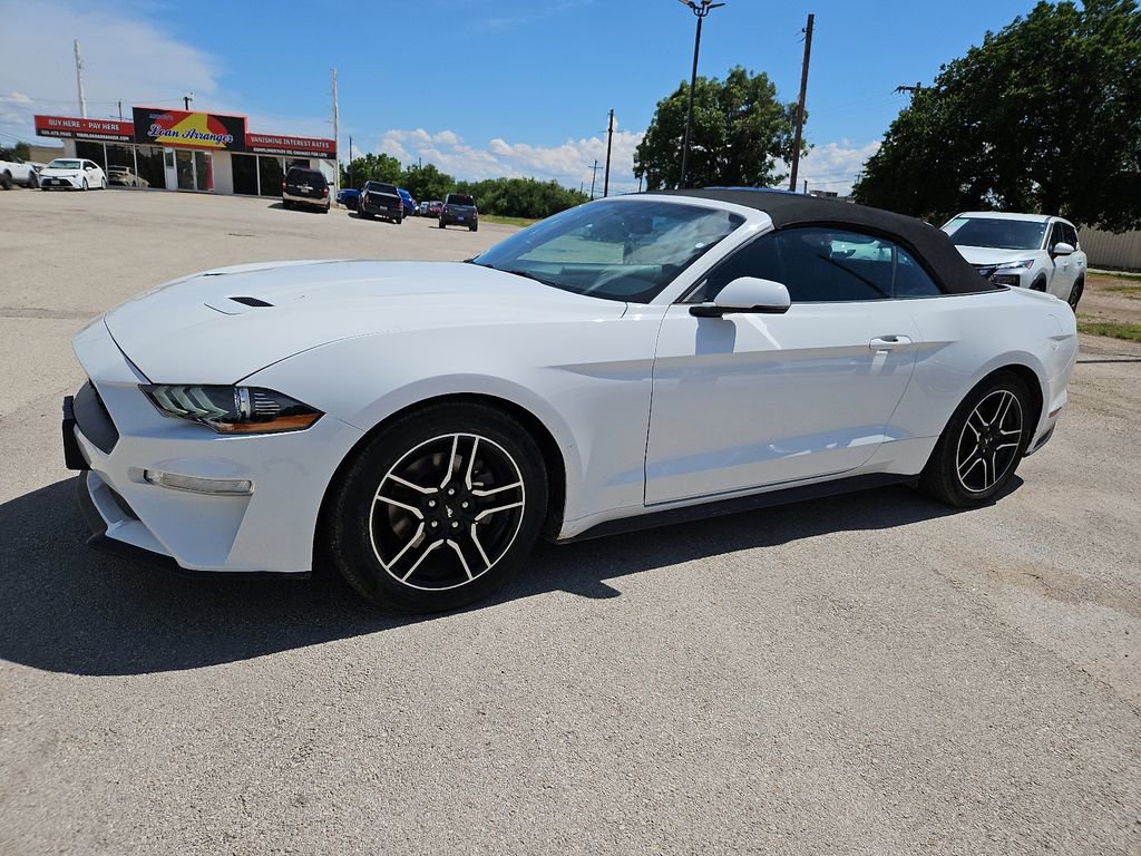 Used 2020 Ford Mustang Premium RWD image 5