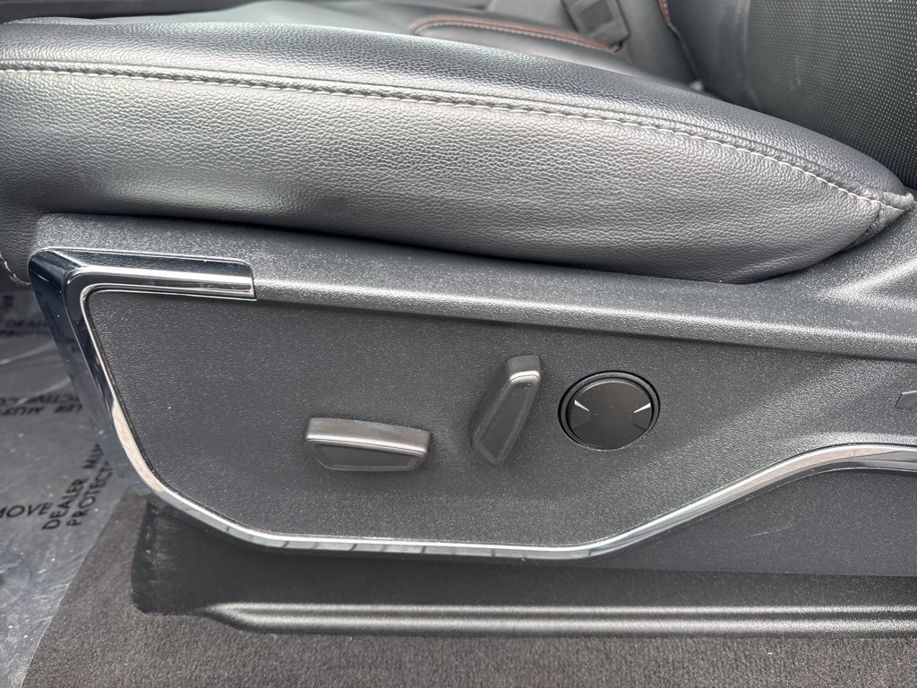 Used 2024 Ford F350 Lariat image 22