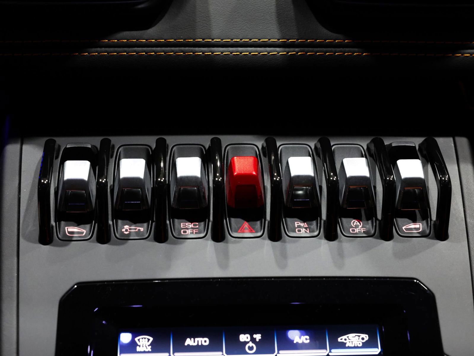 Used 2020 Lamborghini Huracan EVO image 53