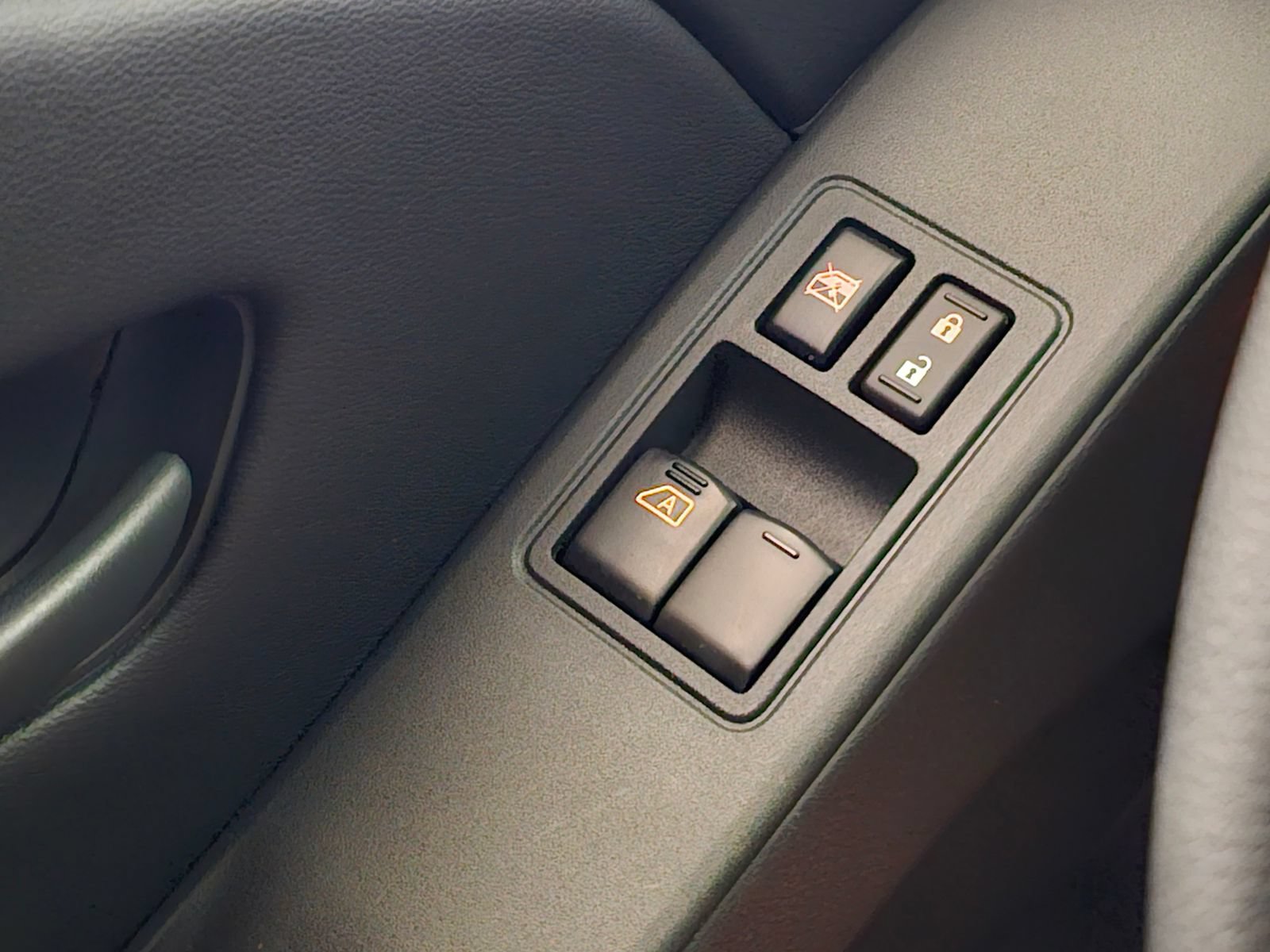 Used 2025 Nissan Frontier S AWD/4WD image 14