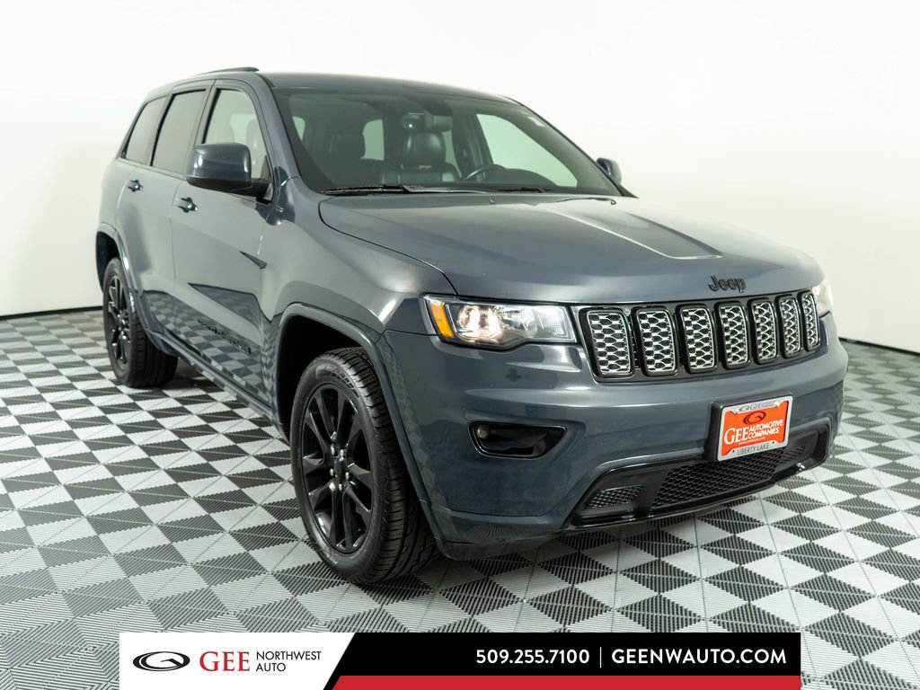 Used 2018 Jeep Grand Cherokee Altitude image 1
