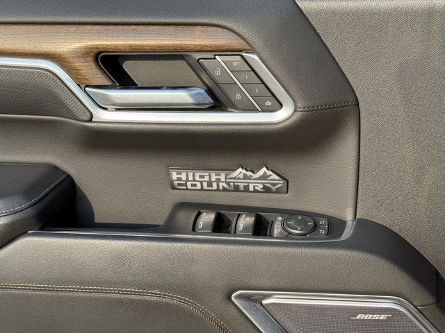 Used 2022 Chevrolet Silverado 1500 High Country w/ Technology Package image 21