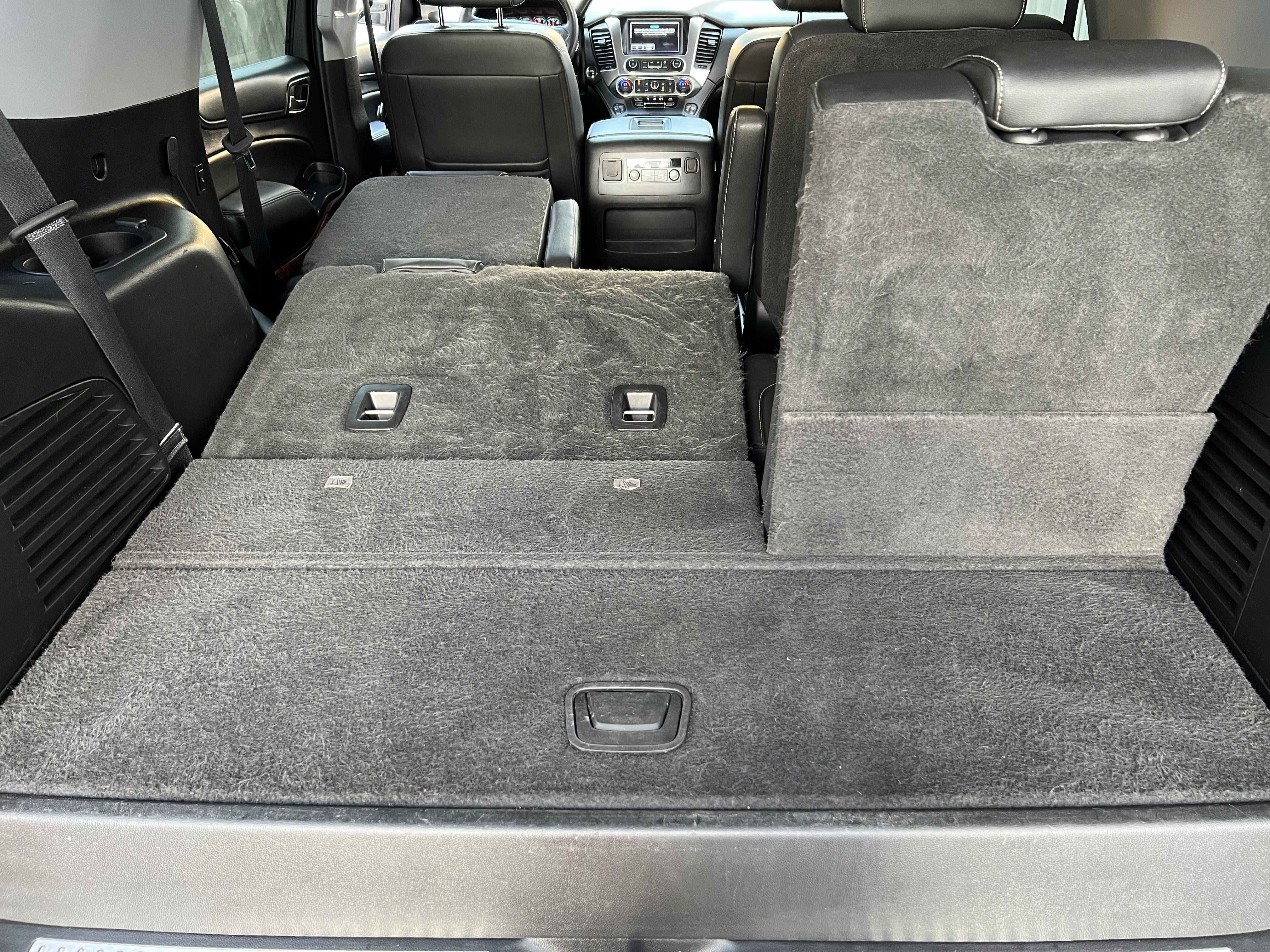 Used 2018 Chevrolet Tahoe Premier w/ RST Edition AWD/4WD image 20