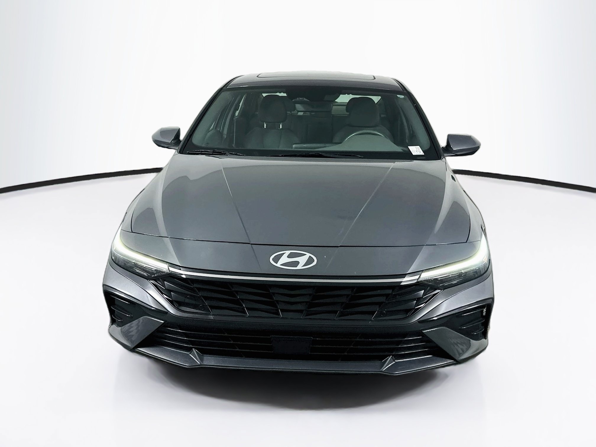Used 2025 Hyundai Elantra SEL FWD image 2