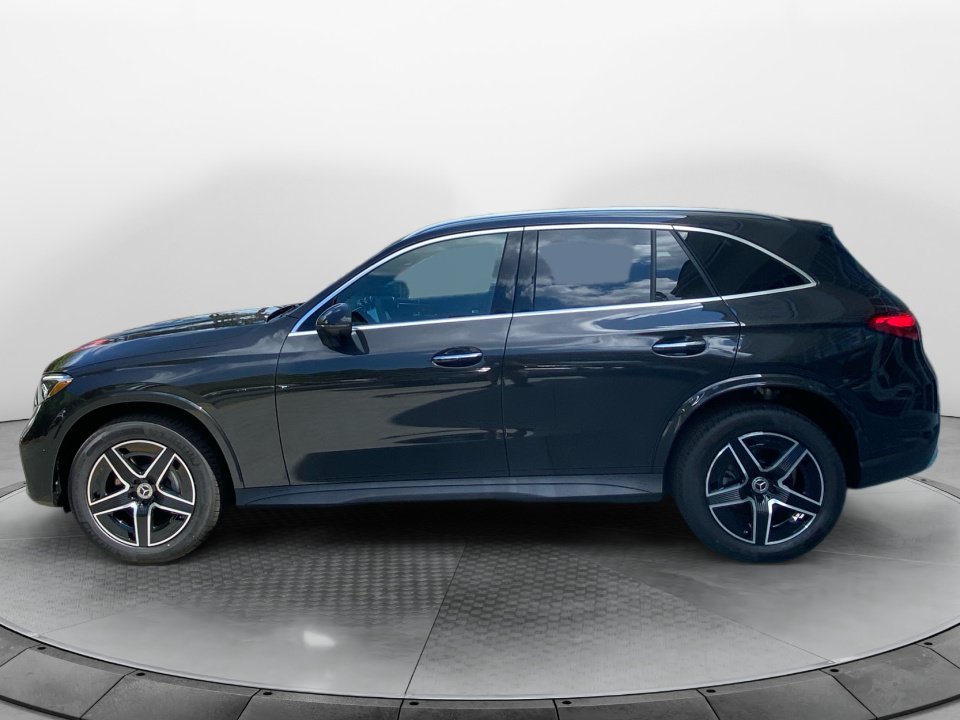 New 2027 Mercedes-Benz GLC 300 4MATIC image 4