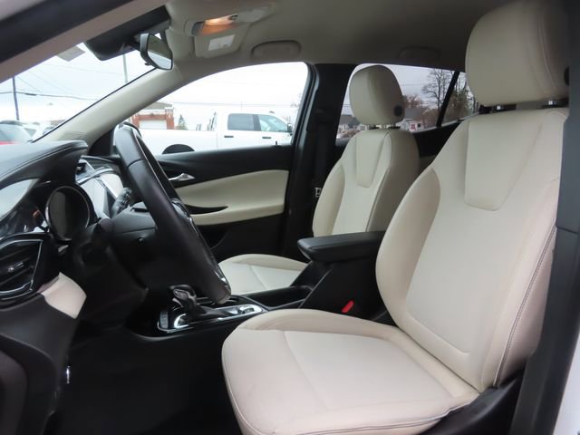 Used 2023 Buick Encore GX Select image 18