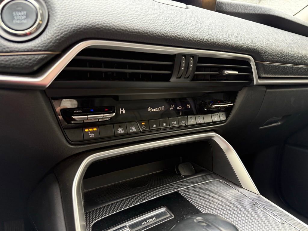 Used 2024 MAZDA CX-90 3.3 Turbo w/ Preferred Plus image 11