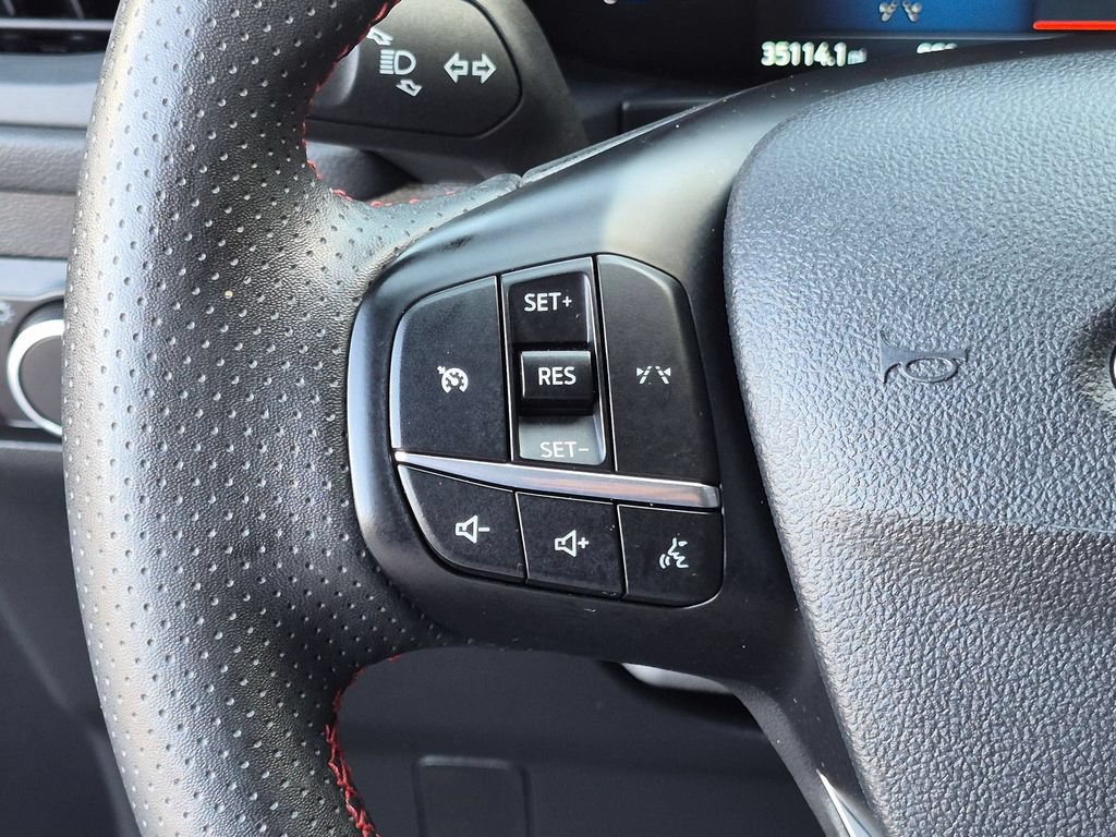 Used 2025 Ford Escape ST-Line FWD image 17