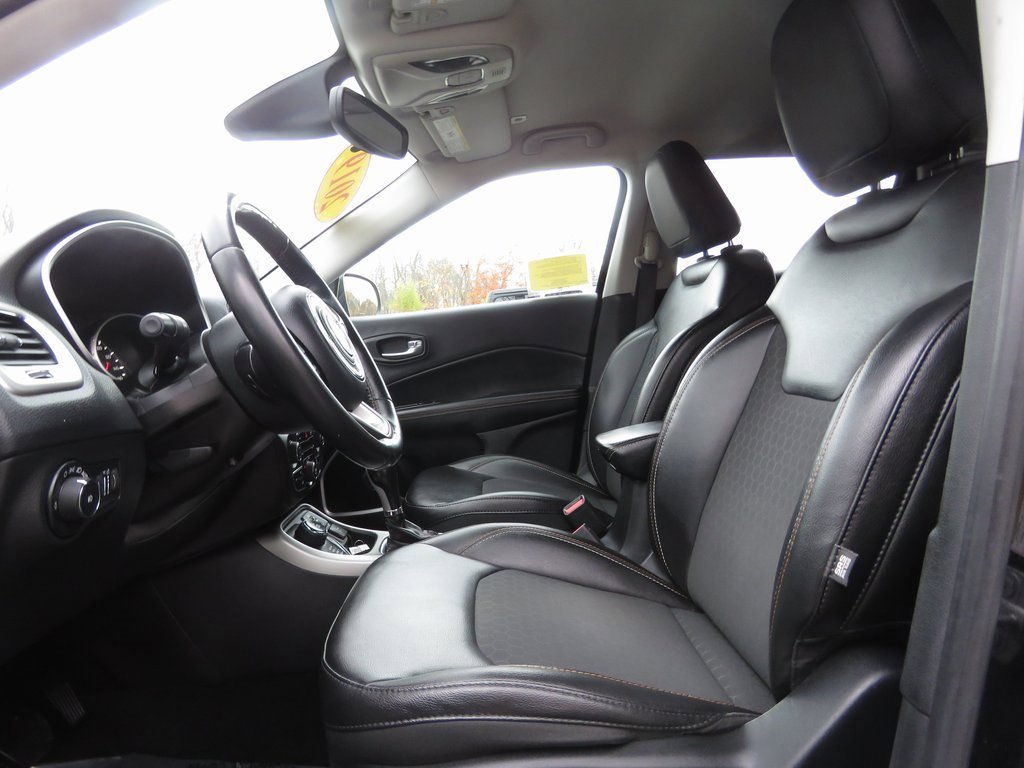 Used 2019 Jeep Compass Latitude image 11