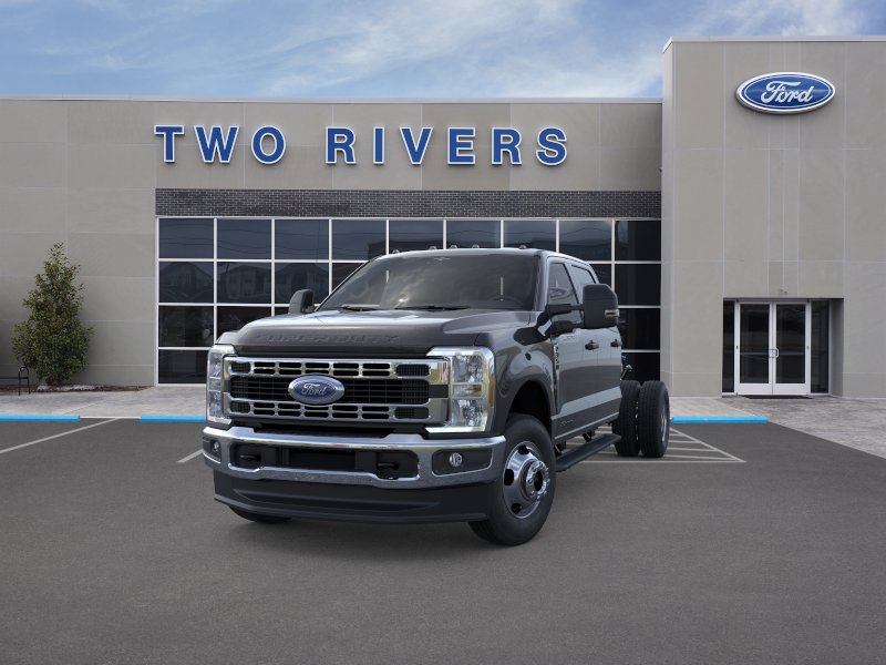 New 2026 Ford F350 4x4 Crew Cab DRW Super Duty image 2