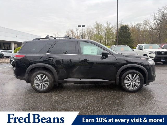 New 2026 Nissan Pathfinder SL image 8