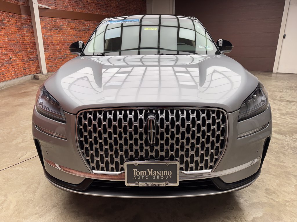 Used 2023 Lincoln Corsair AWD w/ Equipment Group 101A image 9