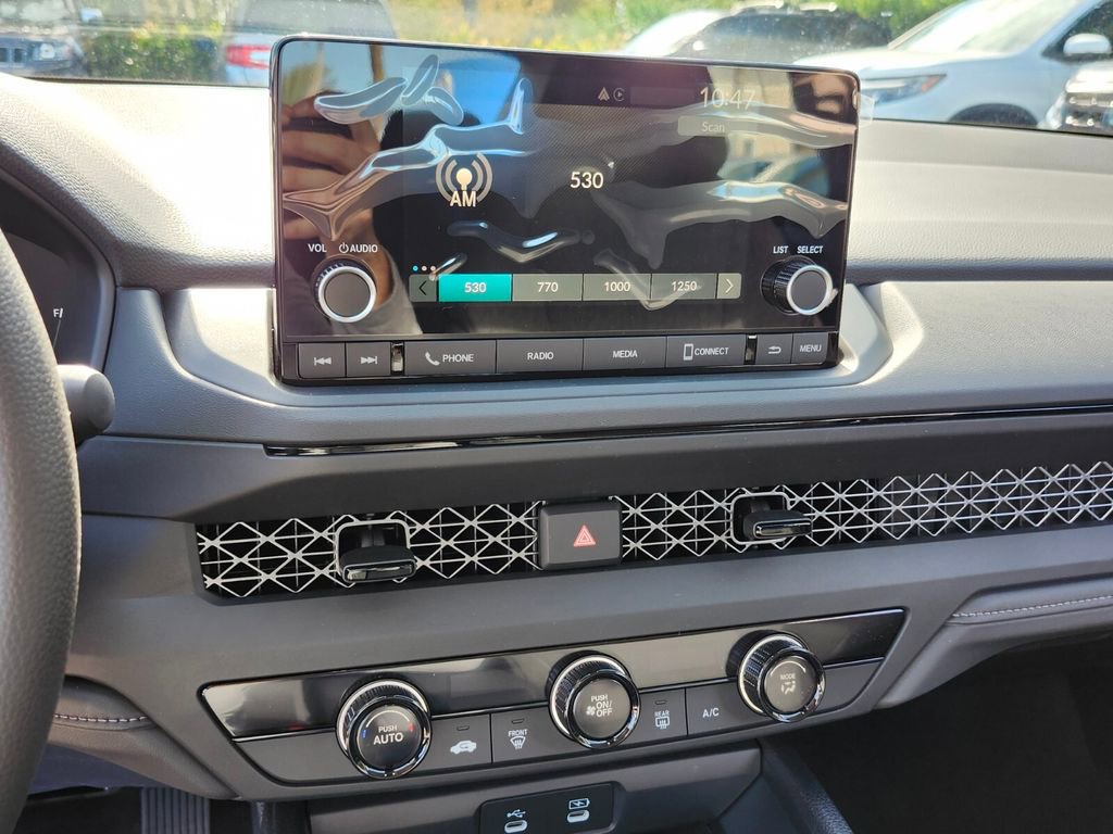 New 2025 Honda Accord LX image 19