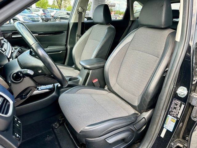 Used 2022 Kia Seltos S image 13