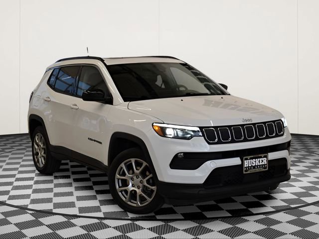 Used 2022 Jeep Compass Latitude w/ Sun and Sound Group