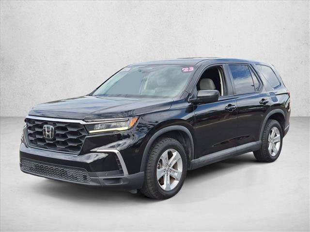 Used 2023 Honda Pilot LX image 4
