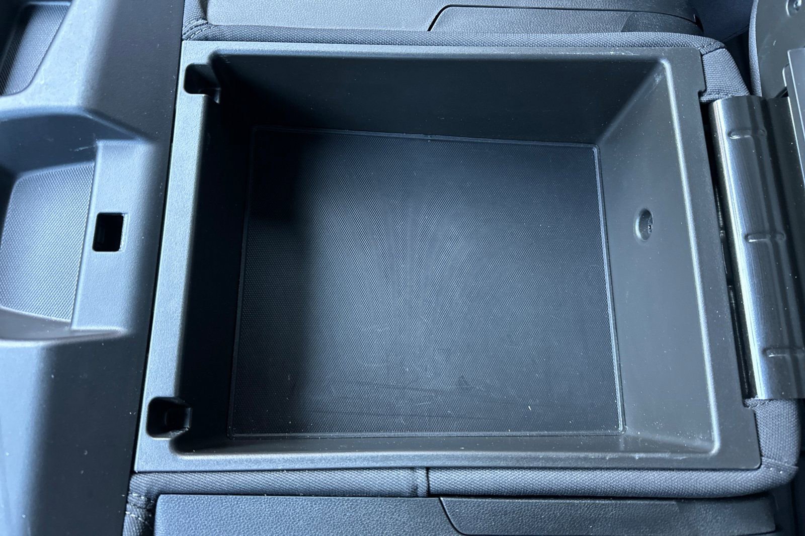 Used 2025 GMC Sierra 1500 Elevation image 32