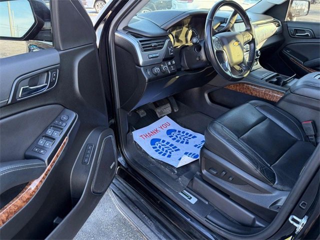Used 2020 Chevrolet Suburban Premier image 19