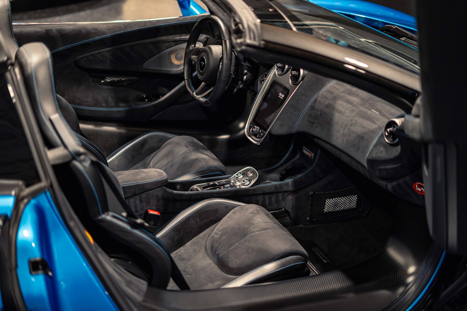 Used 2020 McLaren 600LT Spider RWD image 21