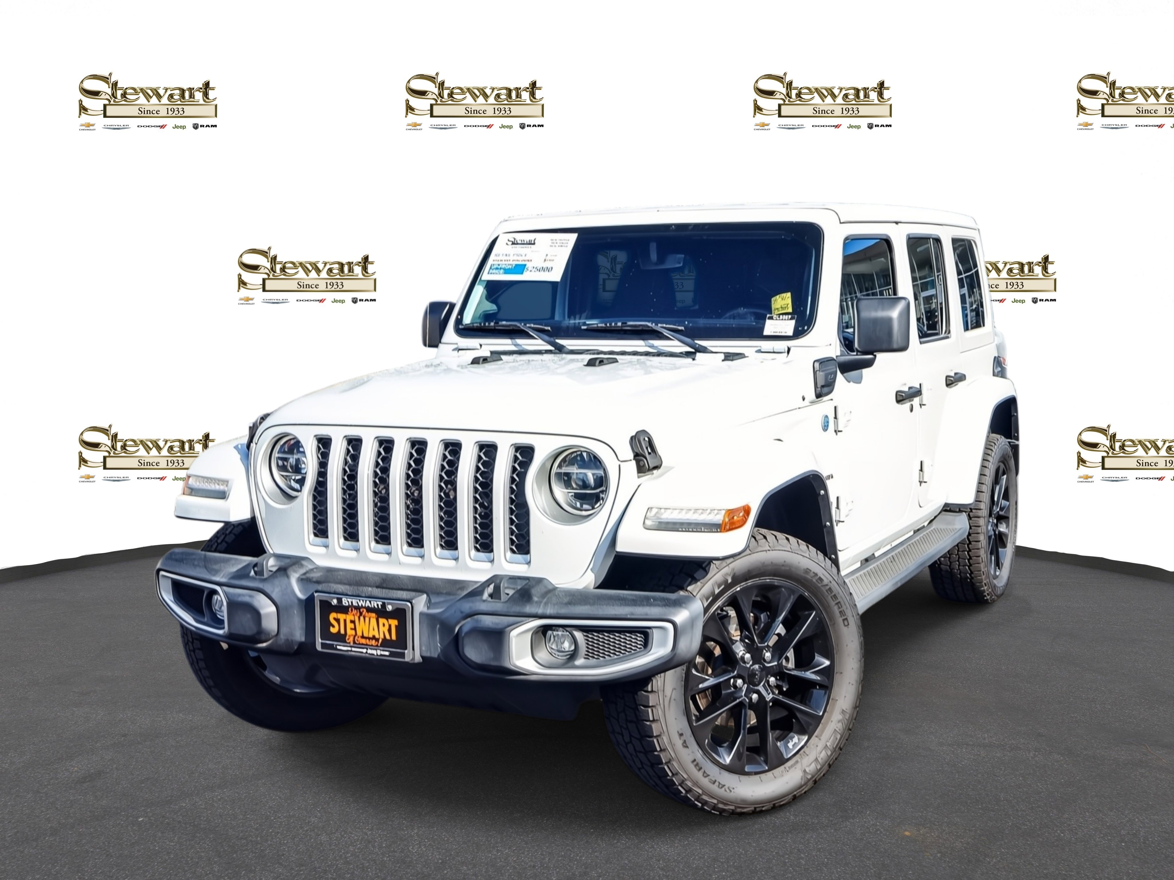 Used 2021 Jeep Wrangler Unlimited Sahara w/ Cold Weather Group image 1