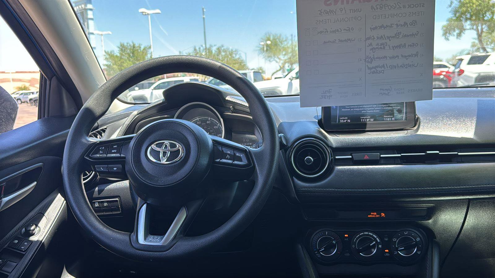 Used 2019 Toyota Yaris LE FWD image 11
