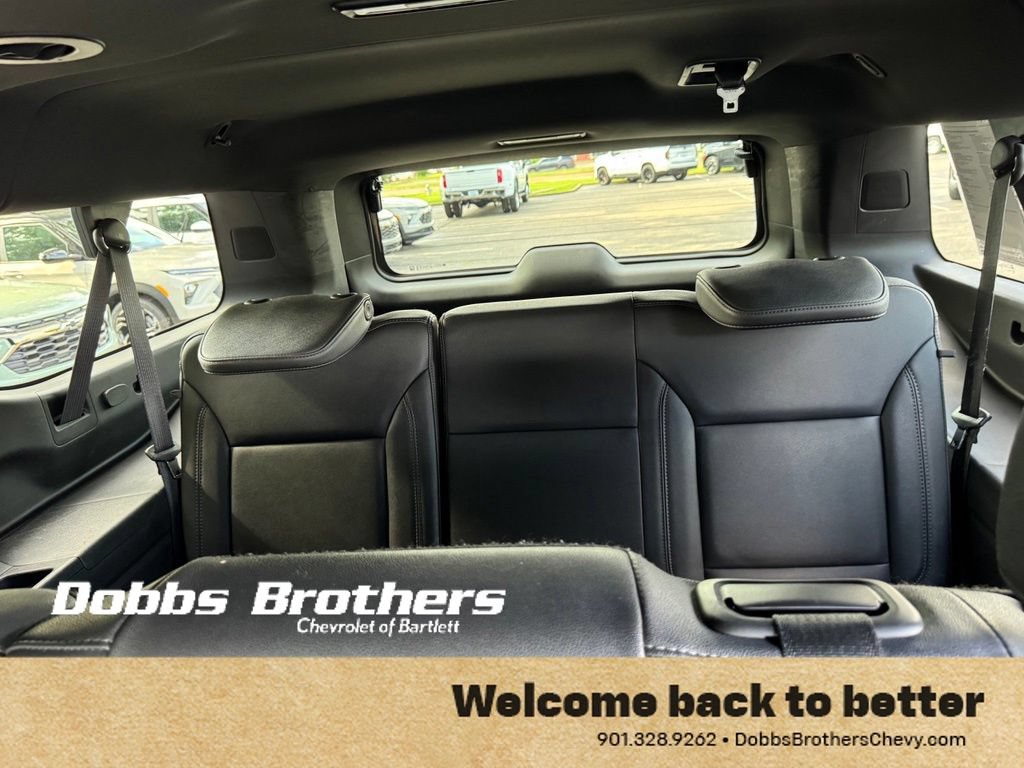 Used 2023 Chevrolet Suburban LT RWD image 36
