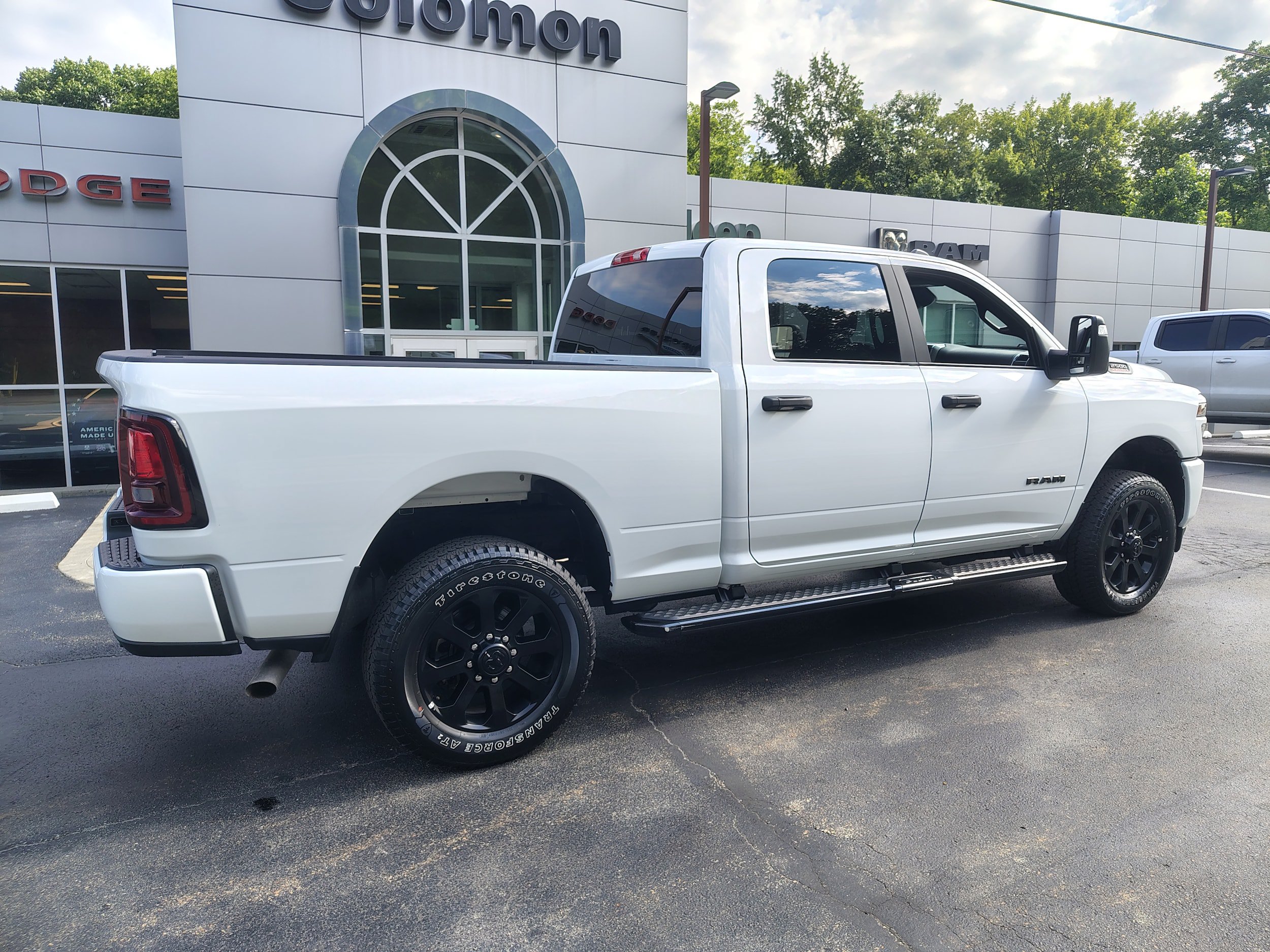 Certified 2025 RAM 2500 Big Horn AWD/4WD image 12