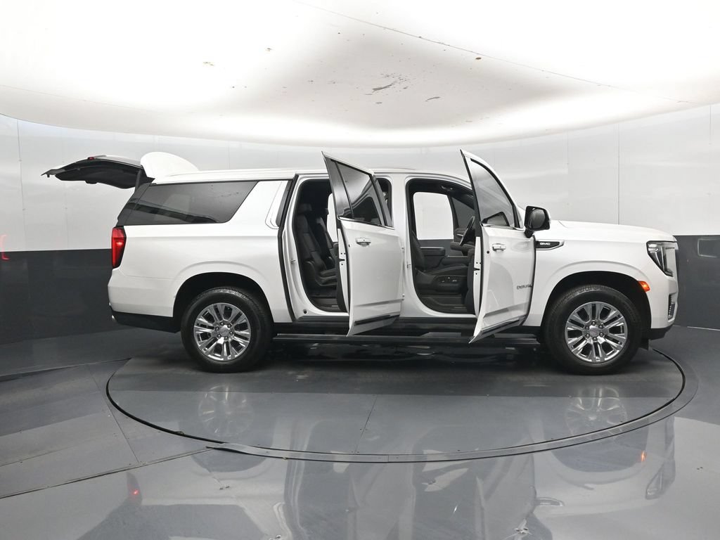Used 2022 GMC Yukon XL Denali AWD/4WD image 60