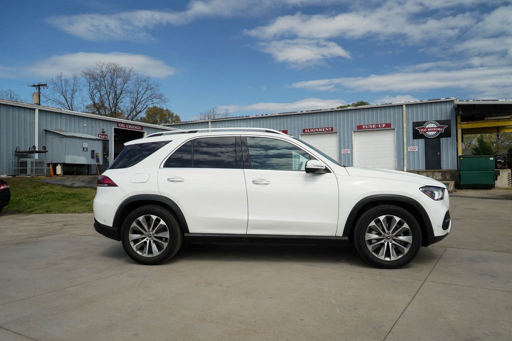 Used 2020 Mercedes-Benz GLE 350 w/ Premium Package image 3