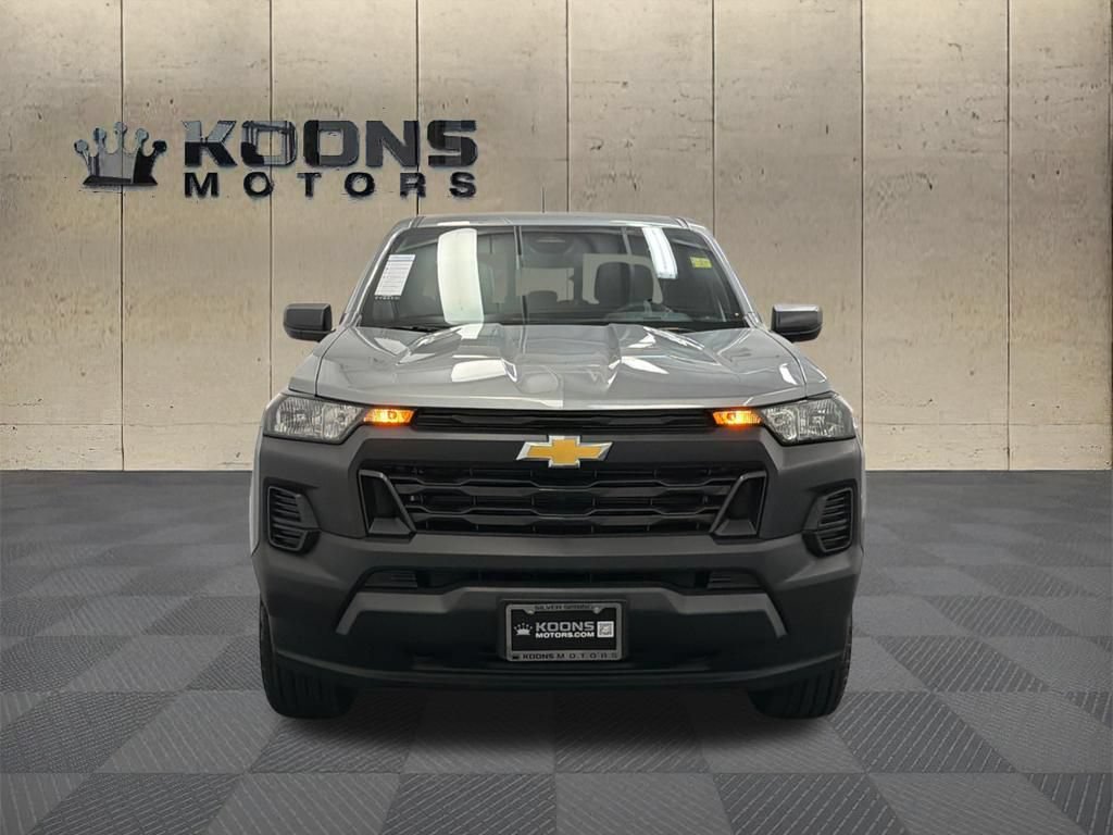 Used 2026 Chevrolet Colorado W/T w/ WT Convenience Package II AWD/4WD image 3