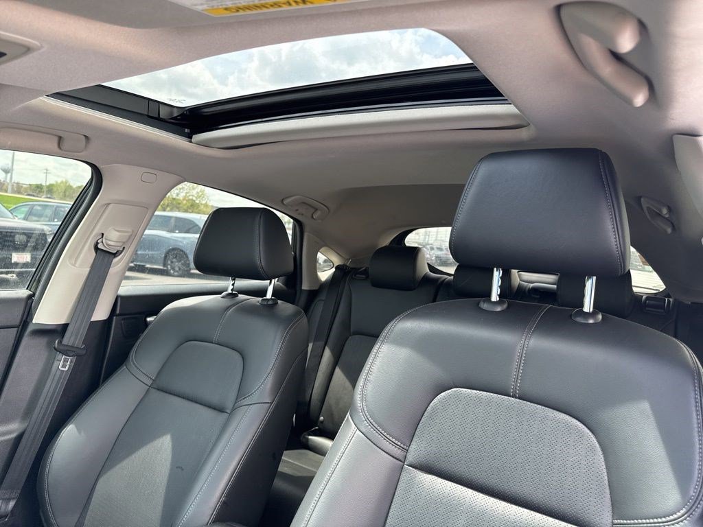 Used 2023 Honda Civic EX-L image 9