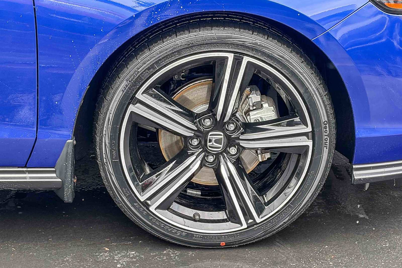 Used 2023 Honda Accord Sport image 9