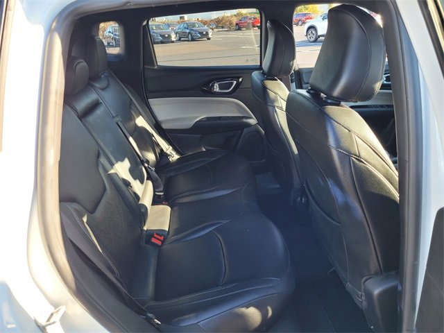 Used 2025 Jeep Compass Limited image 11