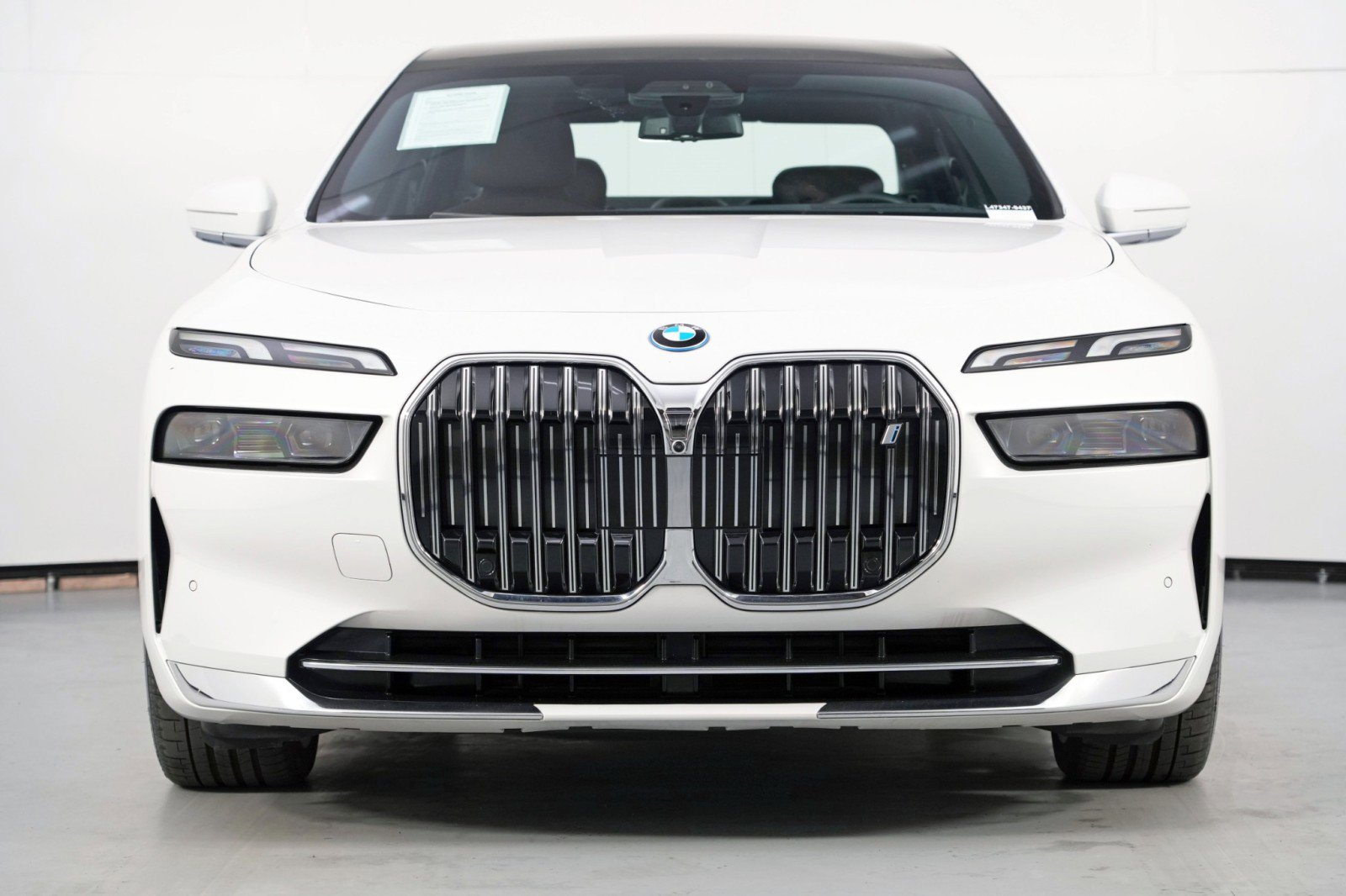 Used 2023 BMW i7 xDrive60 image 4