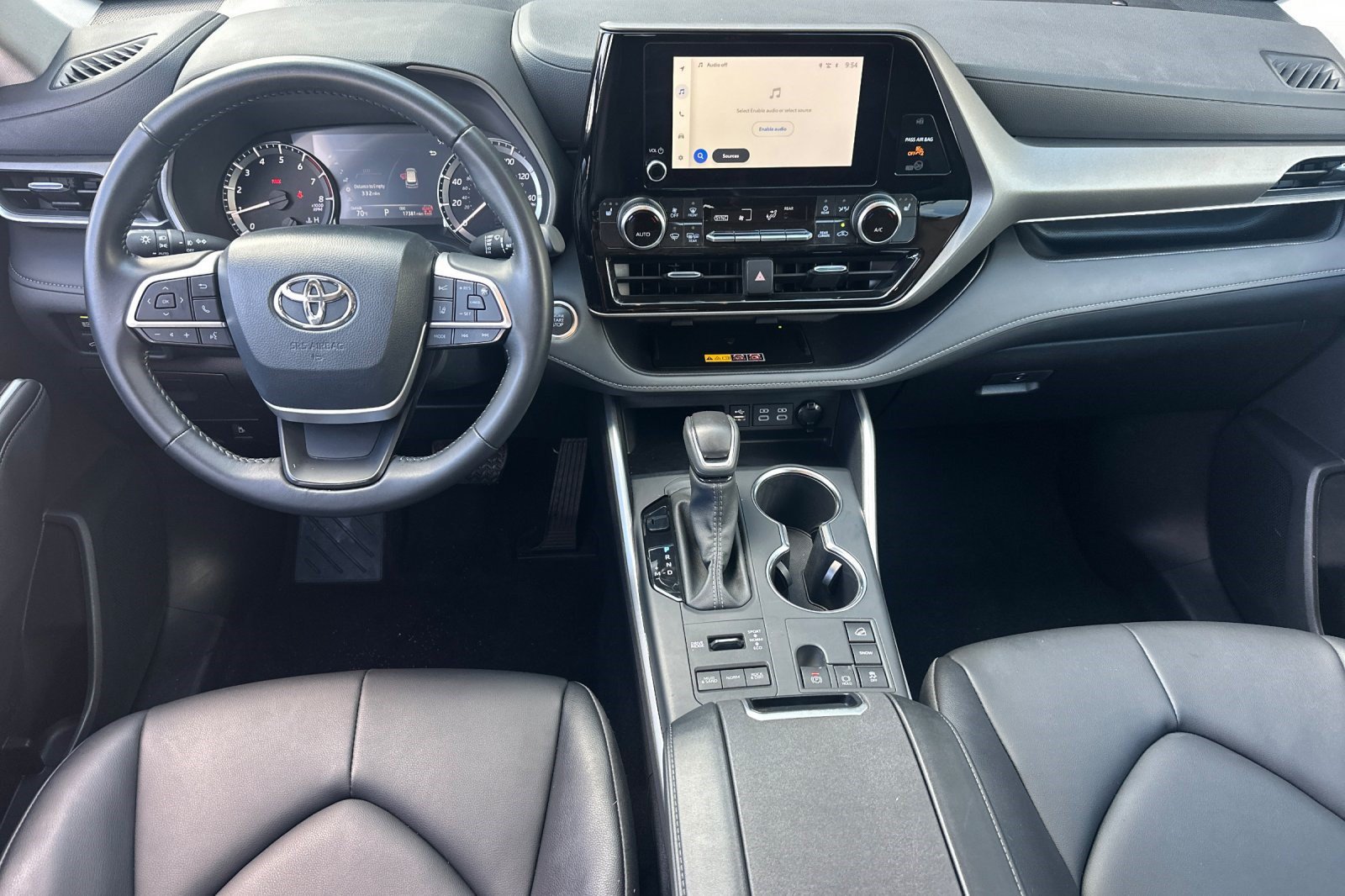 Used 2026 Toyota Highlander XLE AWD/4WD image 15