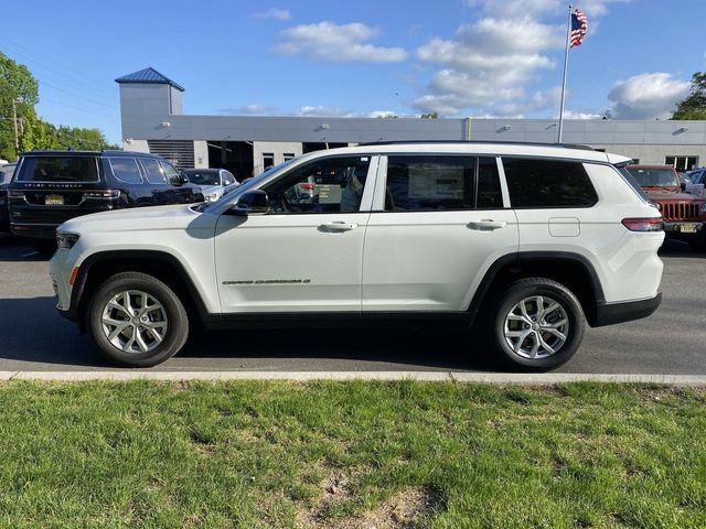 Used 2023 Jeep Grand Cherokee L Limited AWD/4WD image 4