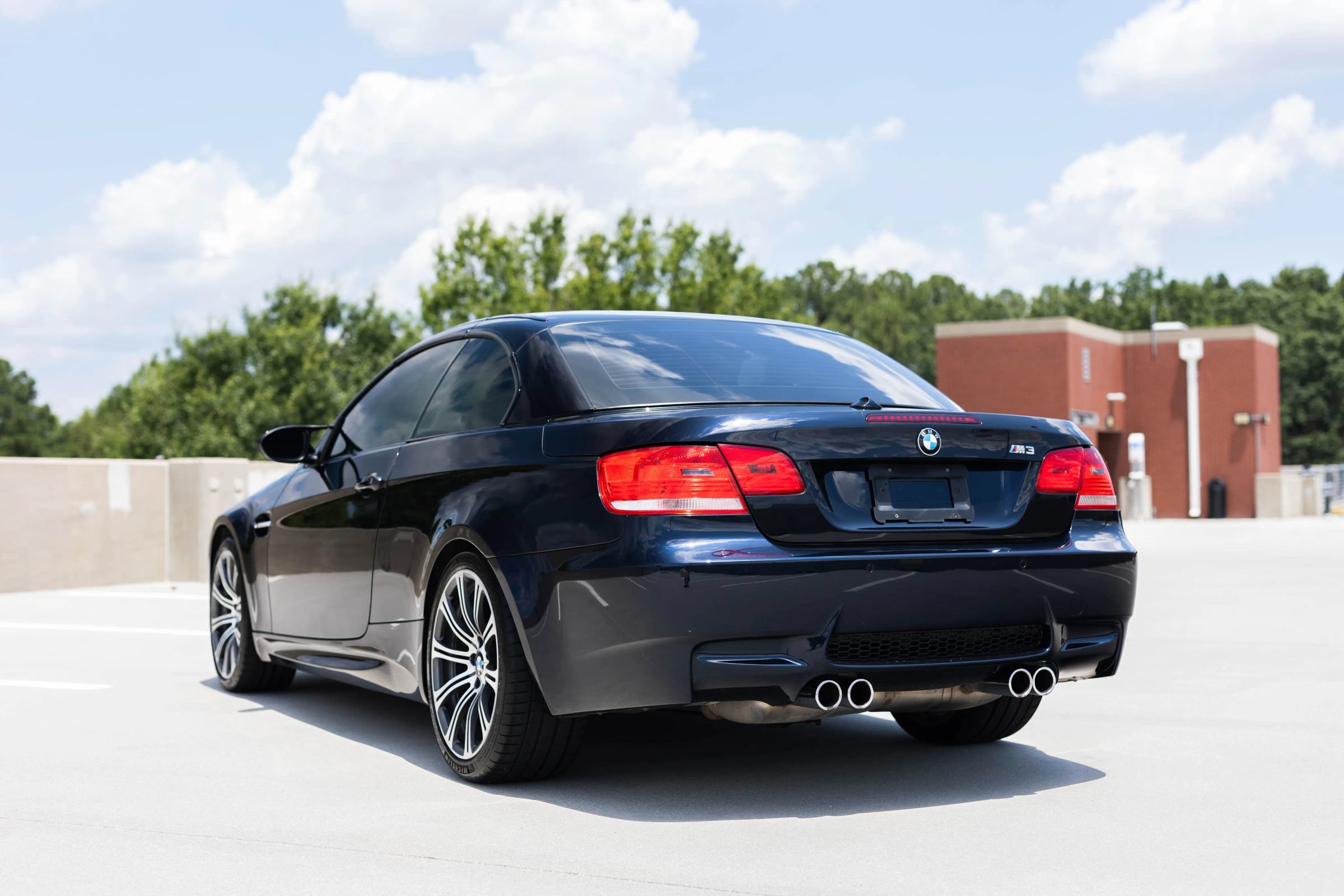 Used 2010 BMW M3 Convertible RWD image 15