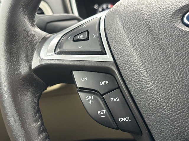 Used 2015 Ford Fusion SE w/ Equipment Group 202A image 18