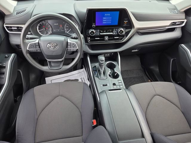 Used 2023 Toyota Highlander L image 9