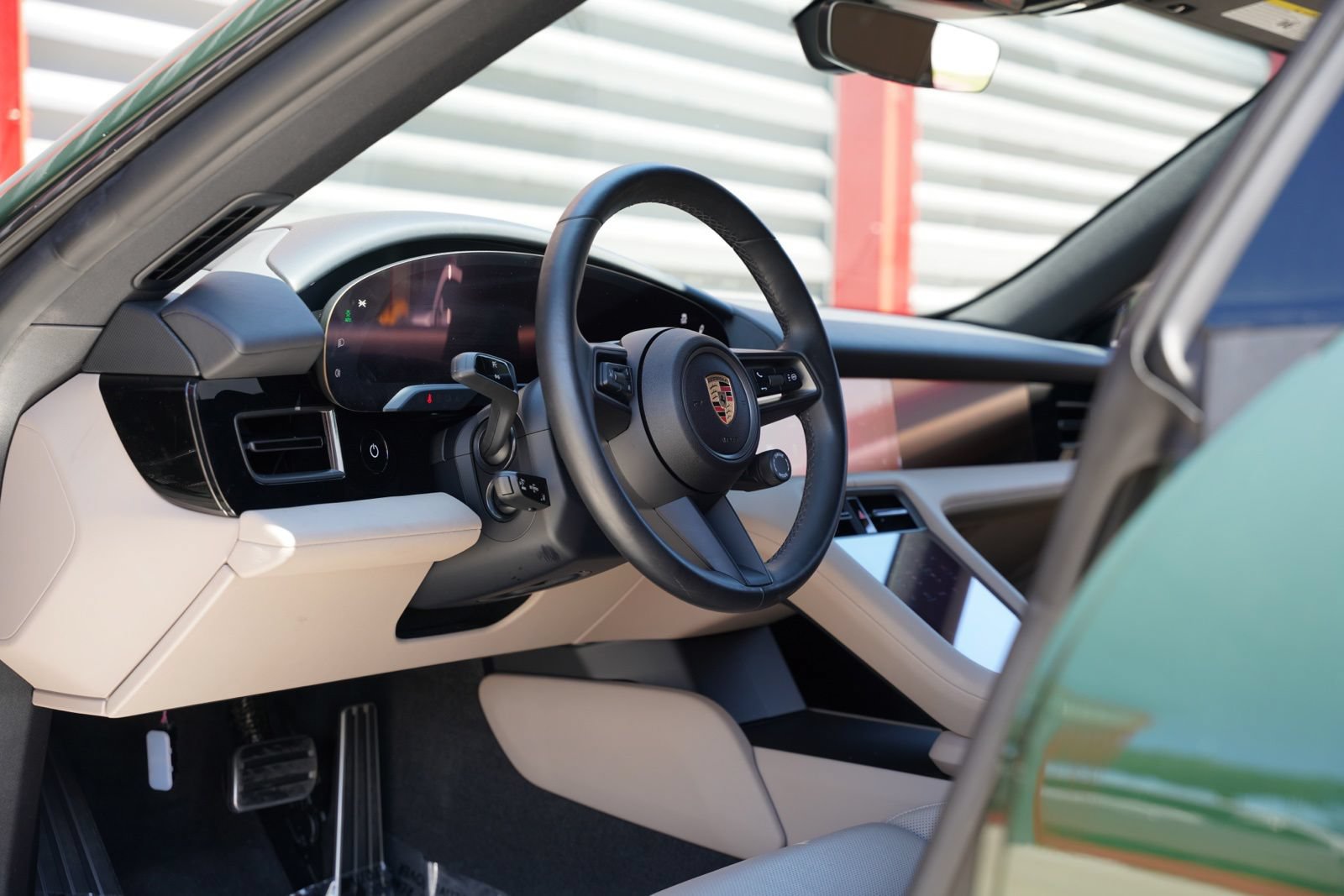 Used 2025 Porsche Taycan RWD image 16