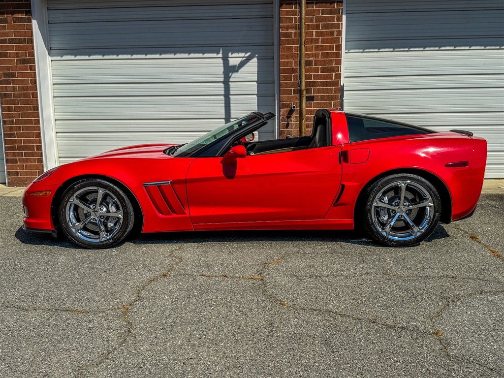 Used 2010 Chevrolet Corvette Grand Sport w/ Preferred Equipment Group image 21
