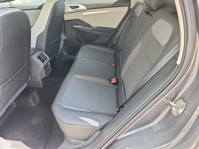 New 2026 Volkswagen Taos SE AWD/4WD image 28