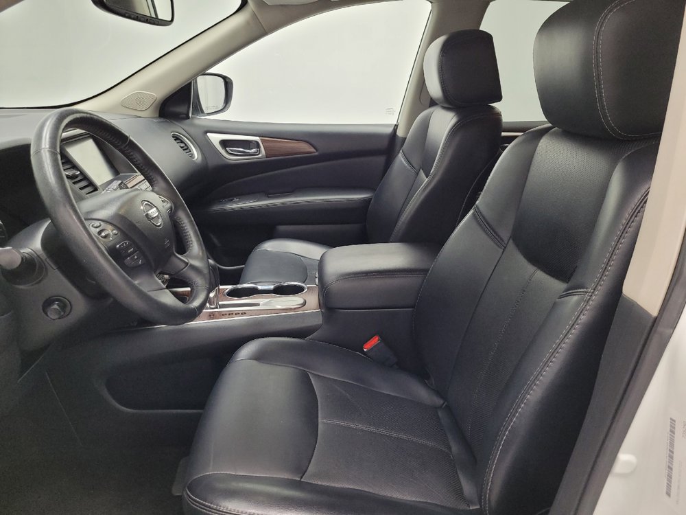 Used 2019 Nissan Pathfinder Platinum FWD image 17