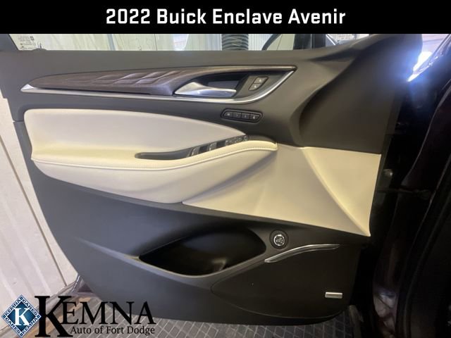 Used 2022 Buick Enclave Avenir w/ Avenir Technology Package image 24