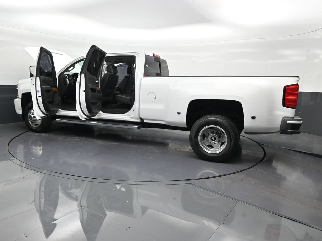 Used 2019 Chevrolet Silverado 3500 High Country w/ Duramax Plus Package AWD/4WD image 36