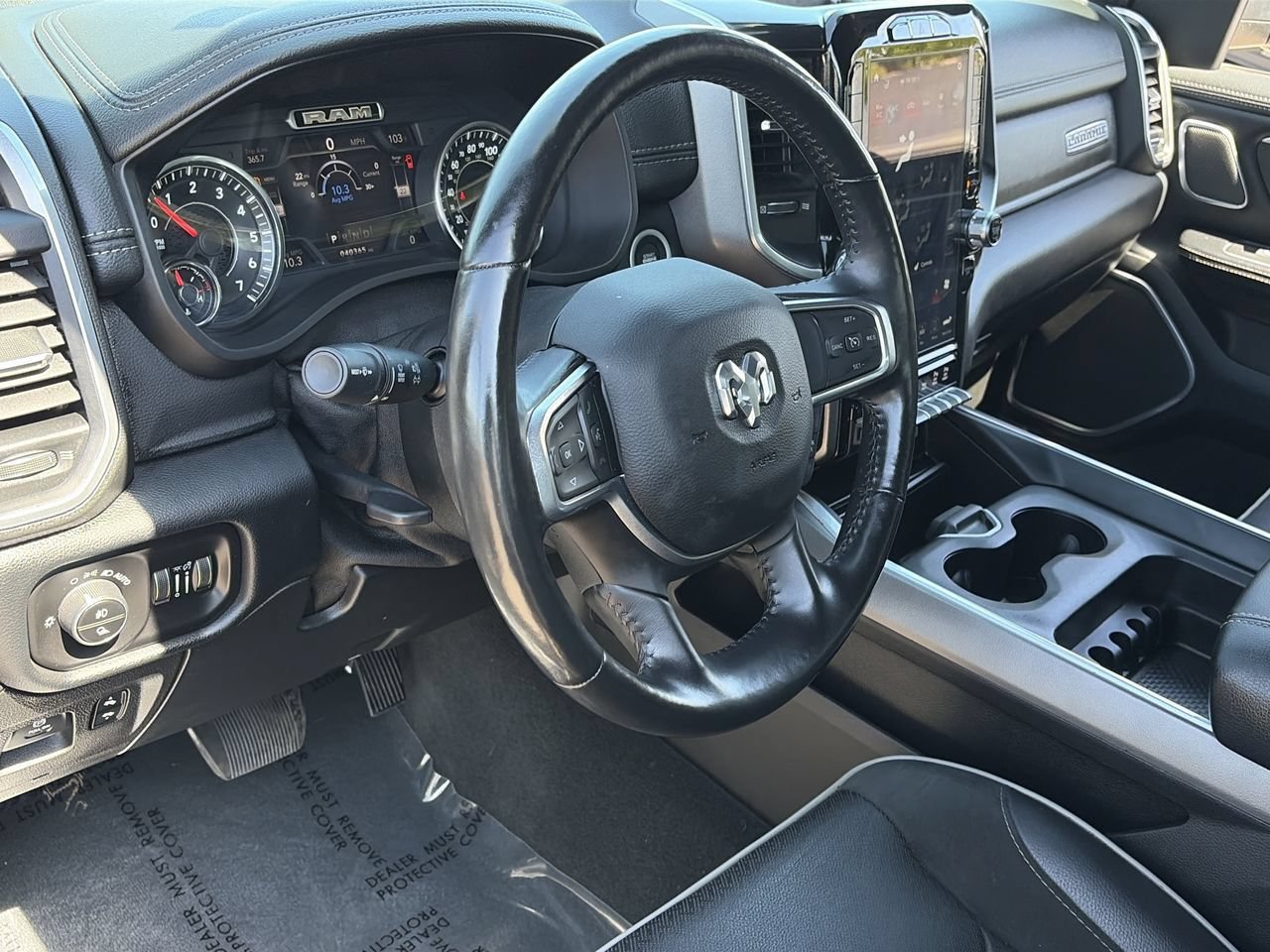 Used 2020 RAM 1500 Laramie AWD/4WD image 11