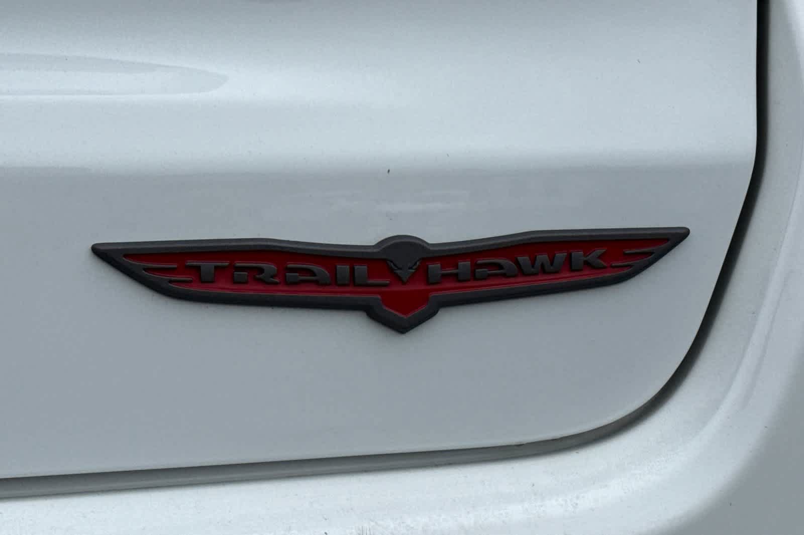 Used 2025 Jeep Compass Trailhawk AWD/4WD image 27