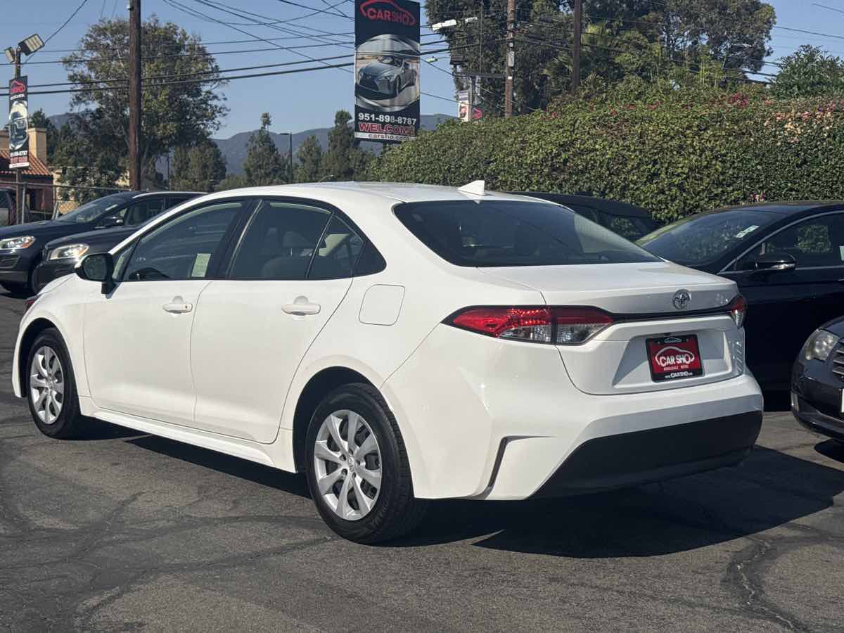 Used 2024 Toyota Corolla LE image 5