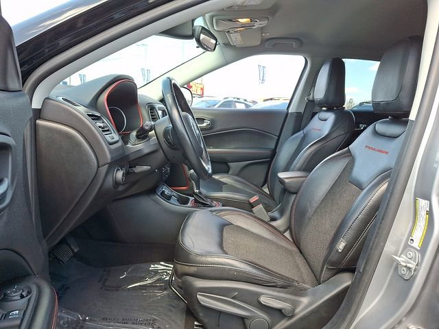Used 2019 Jeep Compass Trailhawk w/ Cold Weather Group image 13
